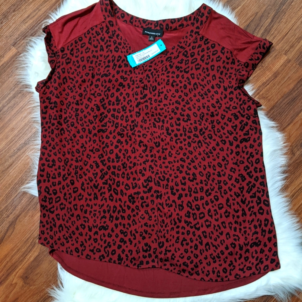 Cheetah Burgandy Dress Blouse / XLRG / NWT